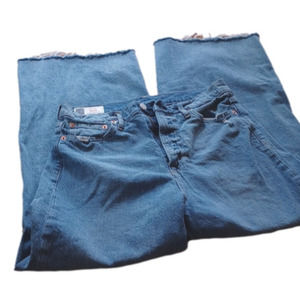 Gap  Distressed bottom wide leg ski high denim. Size 29( 8 tall).